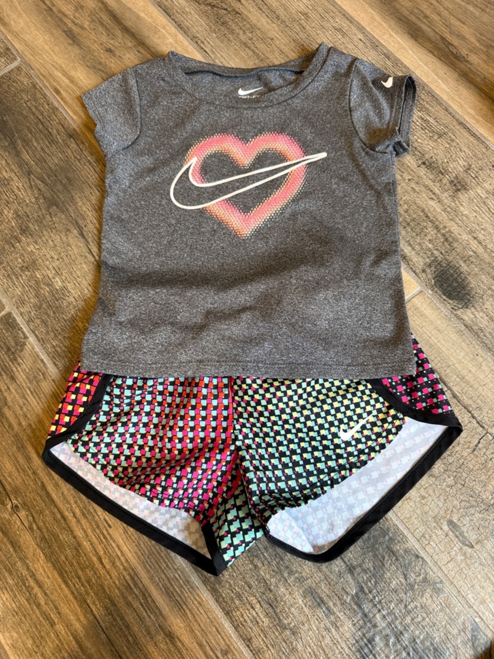 Nike Girls Gray Top with Pink-Accent Multicolor Shorts